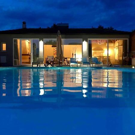 הוילה Posidhonía Sunlit Pool House מראה חיצוני תמונה