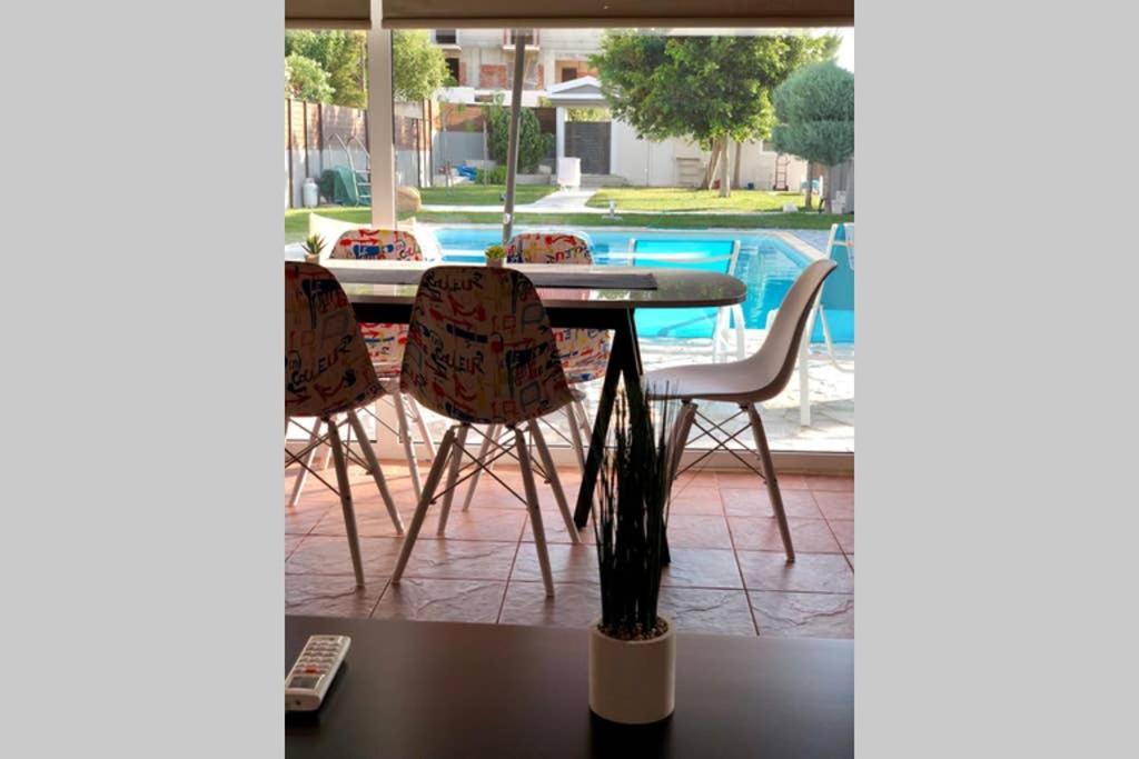 הוילה Posidhonía Sunlit Pool House מראה חיצוני תמונה