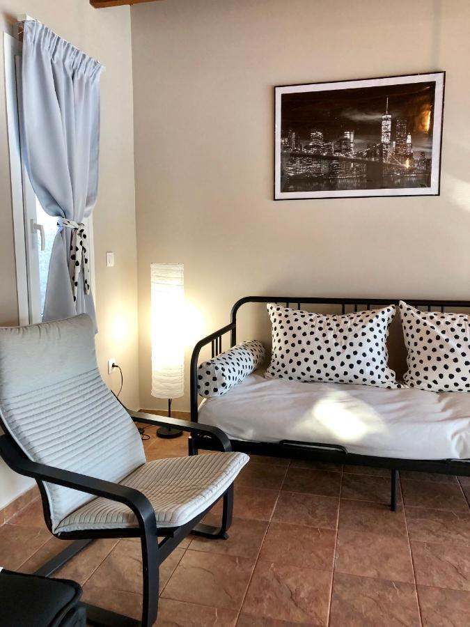 הוילה Posidhonía Sunlit Pool House מראה חיצוני תמונה