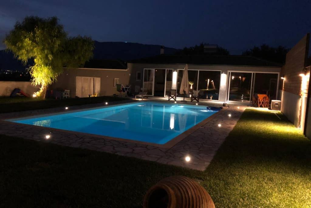הוילה Posidhonía Sunlit Pool House מראה חיצוני תמונה