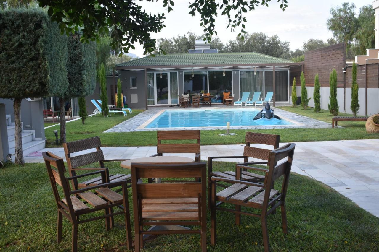 הוילה Posidhonía Sunlit Pool House מראה חיצוני תמונה